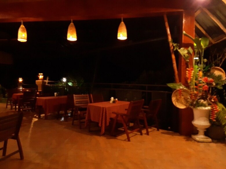 Apartamento Khaosok Boutique Camps