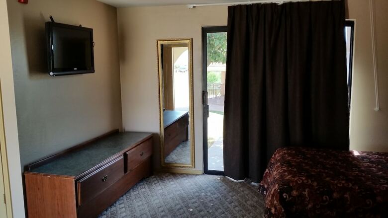 Motel Lakeview Inn & Suites