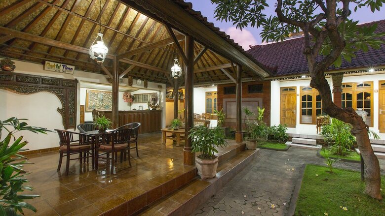 Hotel Surya Tropical Kuta