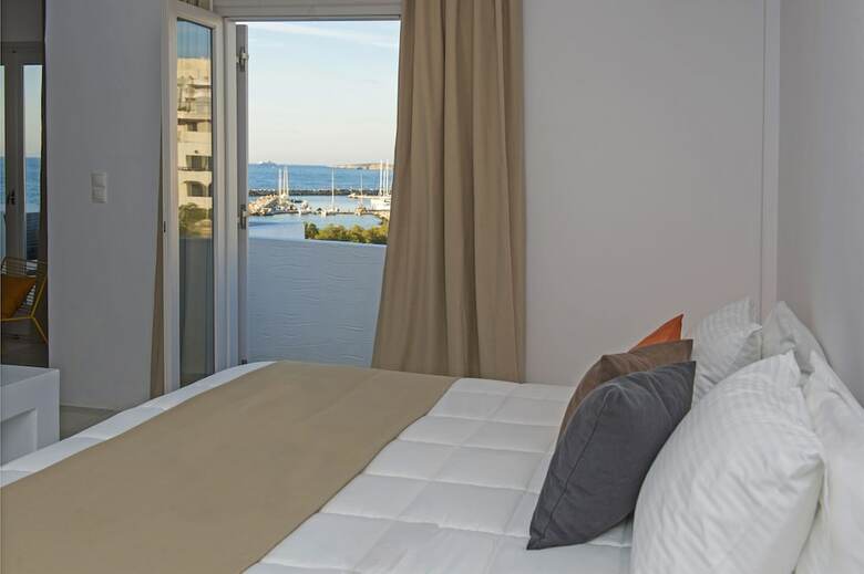 Hotel Kanale's Rooms And Suites