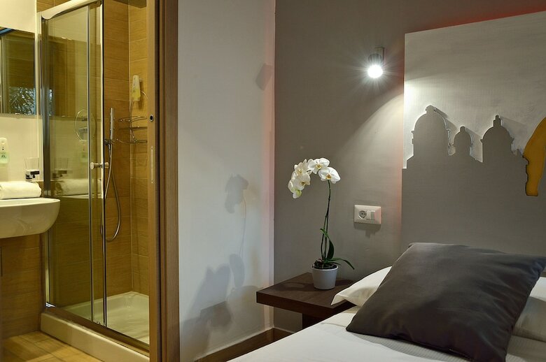 B&B 94rooms Vatican Vigliena