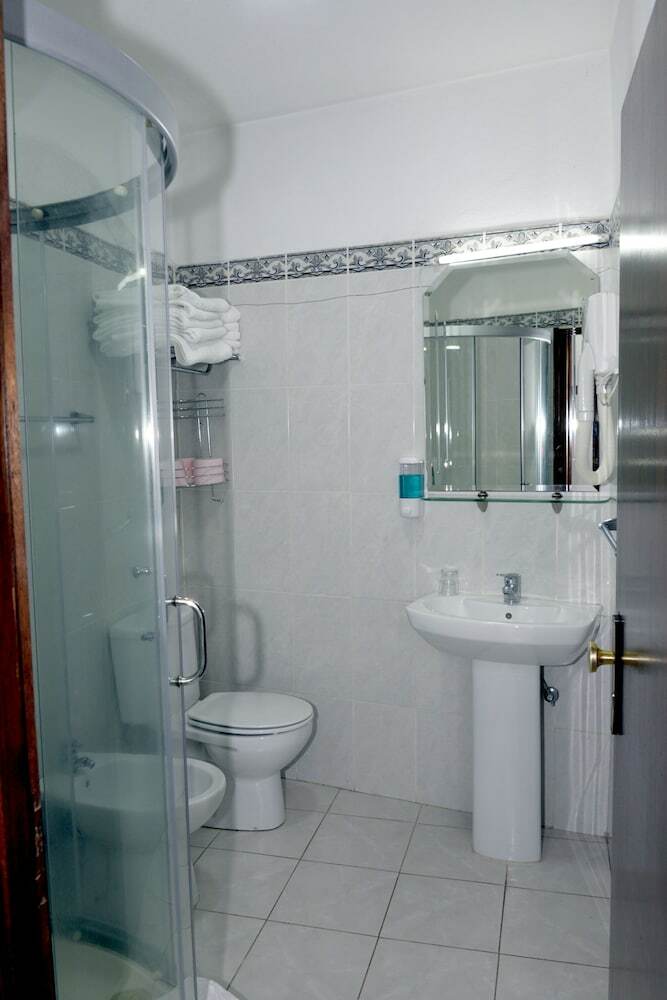 Hotel 4 Esta��es