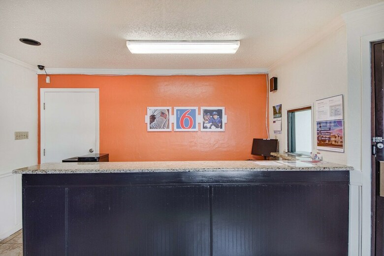 Motel 6 San Antonio, Tx - Windcrest