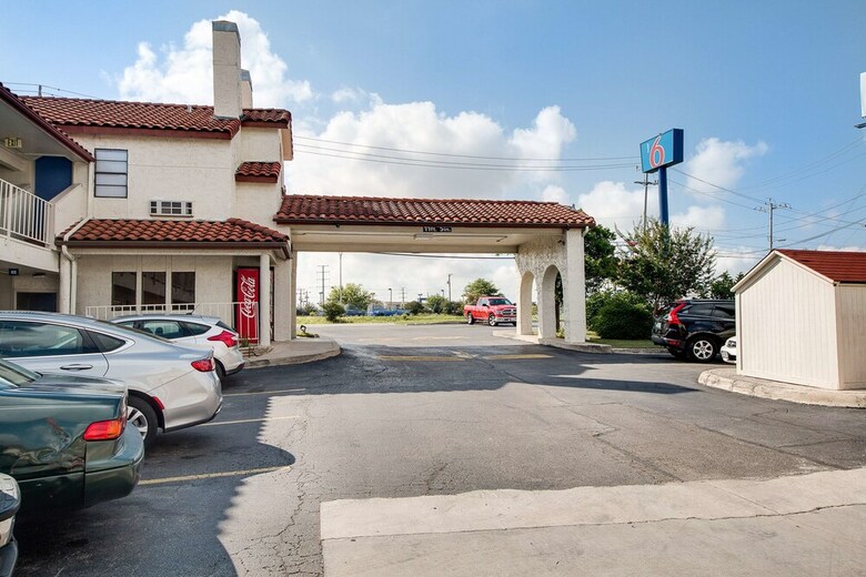 Motel 6 San Antonio, Tx - Windcrest