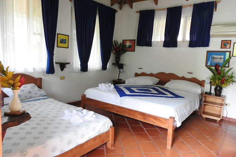 Hotel De Campo Ca�o Negro