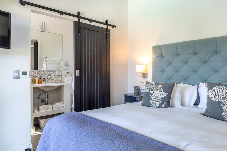 Hotel Whale Rock Luxury Lodge