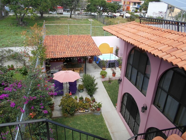 Villa Lolitas Inn
