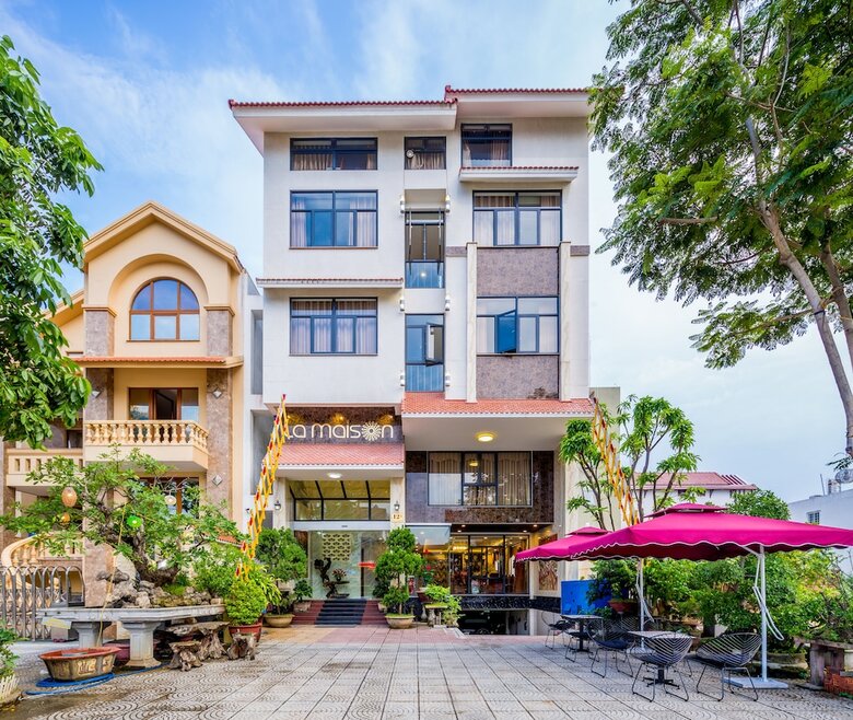 Hotel La Maison Da Nang Beach