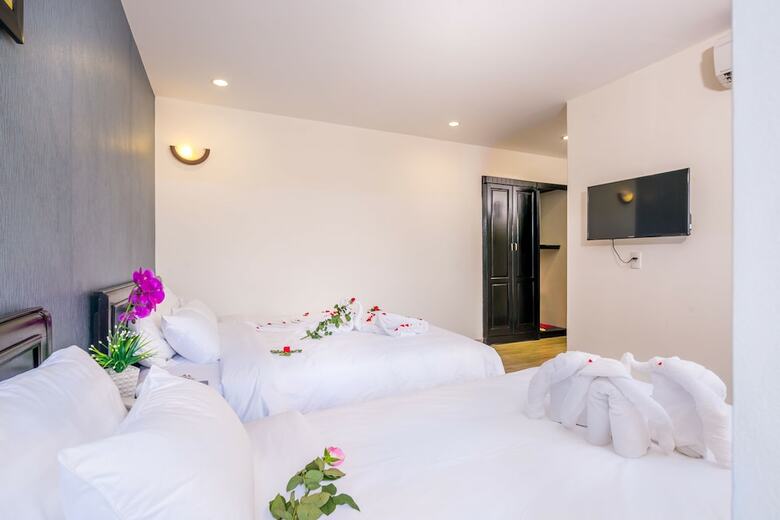 Hotel La Maison Da Nang Beach