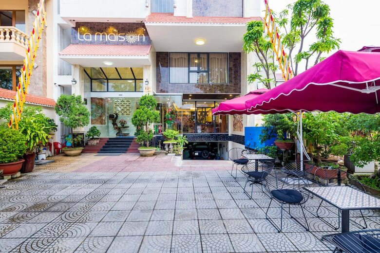 Hotel La Maison Da Nang Beach