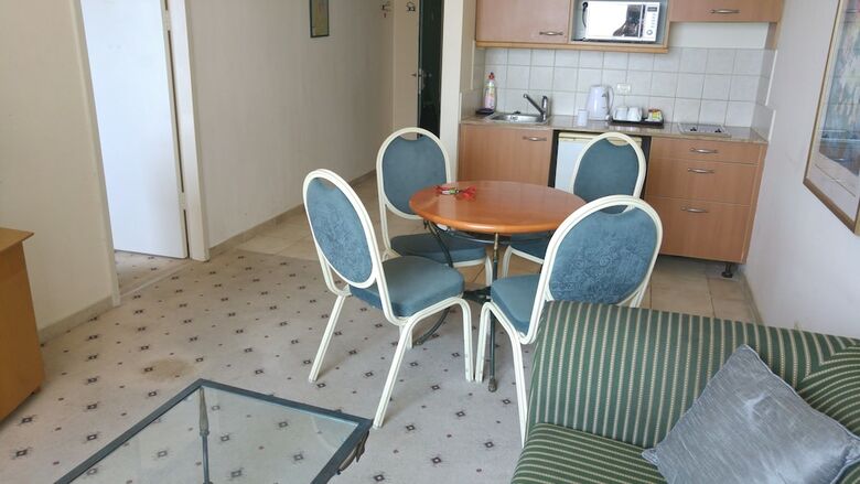 Marom Hof Hacarmel Apartments