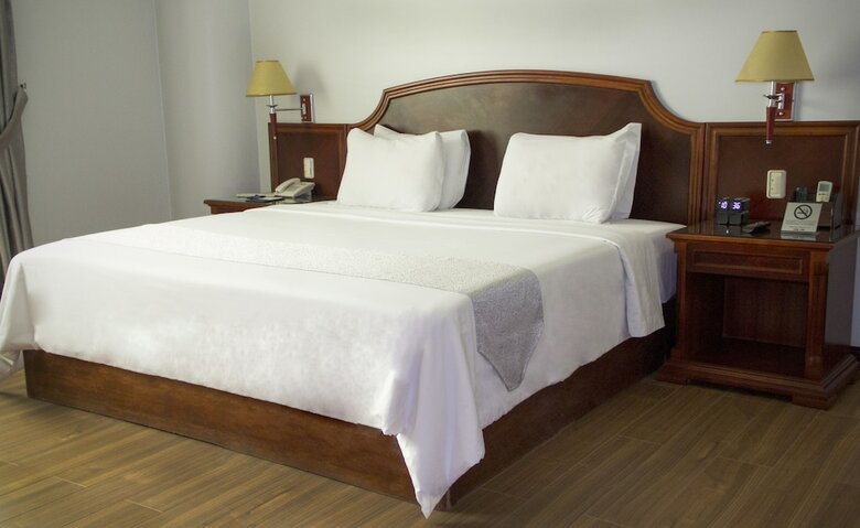 Kingdom Hotel