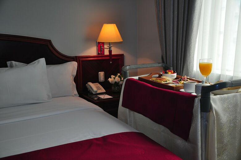 Kingdom Hotel