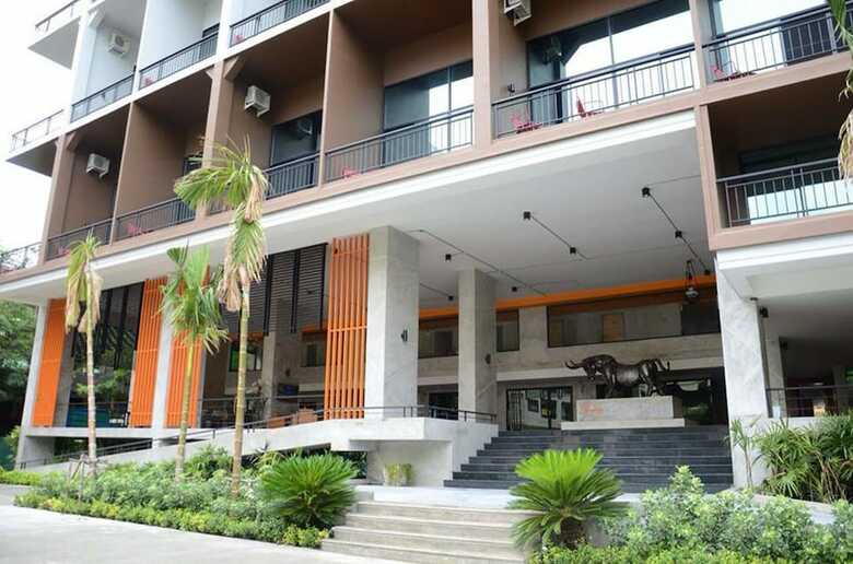 Hotel Prestige Chiang Mai