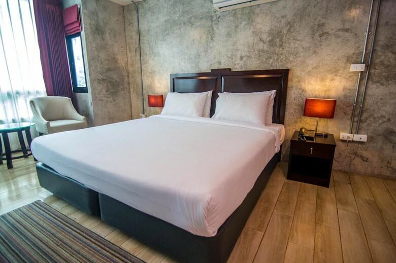 Hotel Prestige Chiang Mai