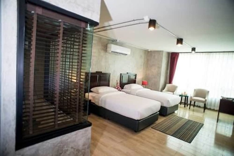Hotel Prestige Chiang Mai