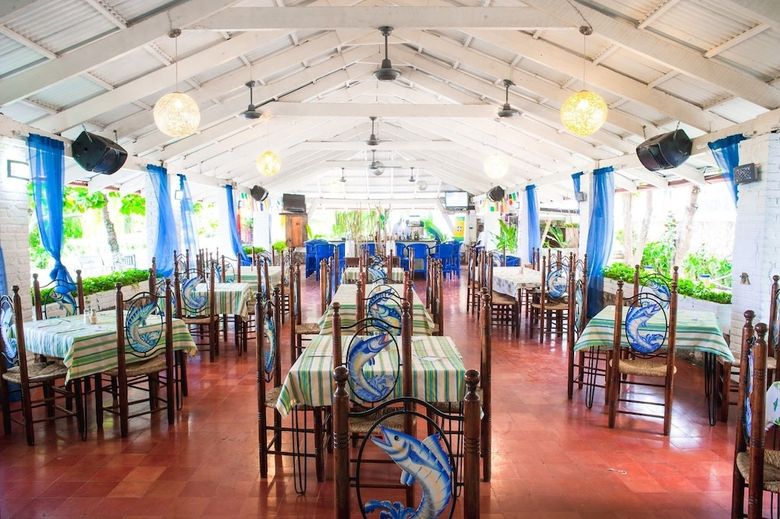 Hotel Wahoo Bay Beach Club & Resort