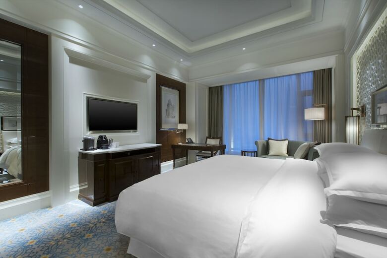 Sheraton Grand Wuhan Hankou Hotel