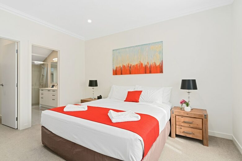 Park Avenue - Glen Waverley Townhouses