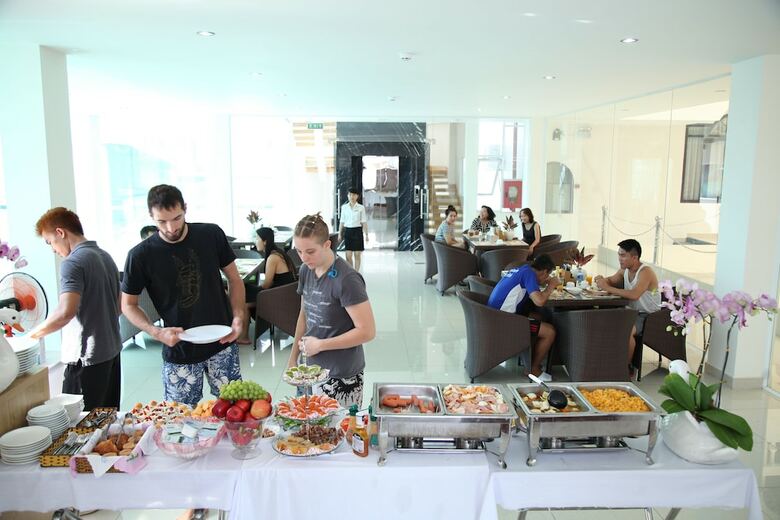 Thien Ha Hotel And Apartment