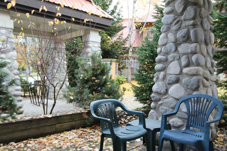 Accommodations By Whistler Retreats