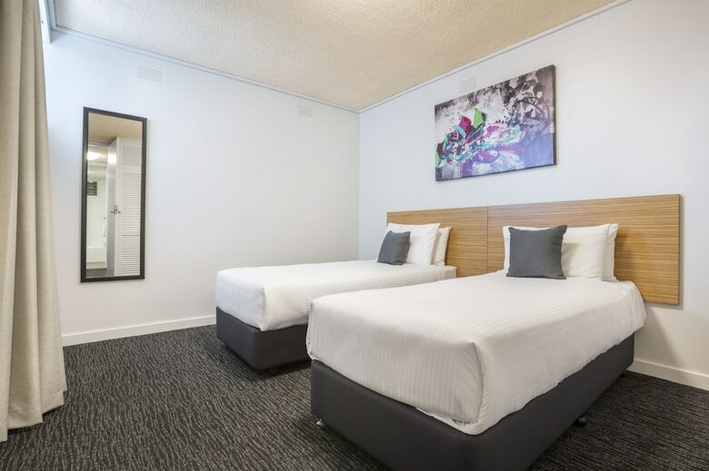 Motel Nightcap At Waltzing Matilda Hotel