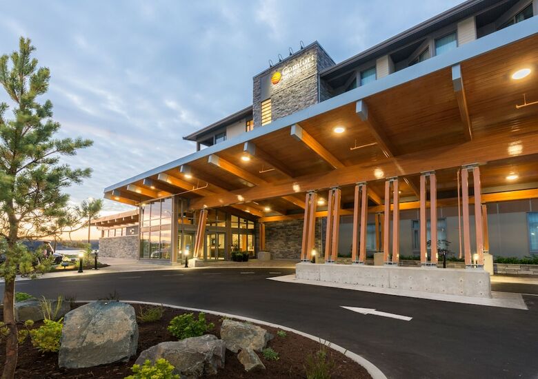 Hotel Comfort Inn & Suites