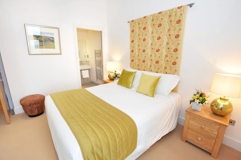 Highland Apartments By Mansley