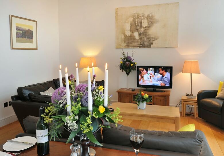Highland Apartments By Mansley