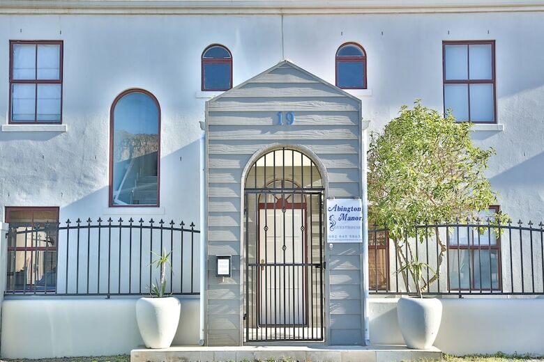 Hotel Abington Manor - Fish Hoek Guesthouse