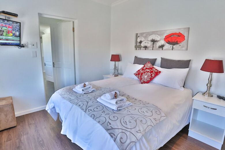 Hotel Abington Manor - Fish Hoek Guesthouse