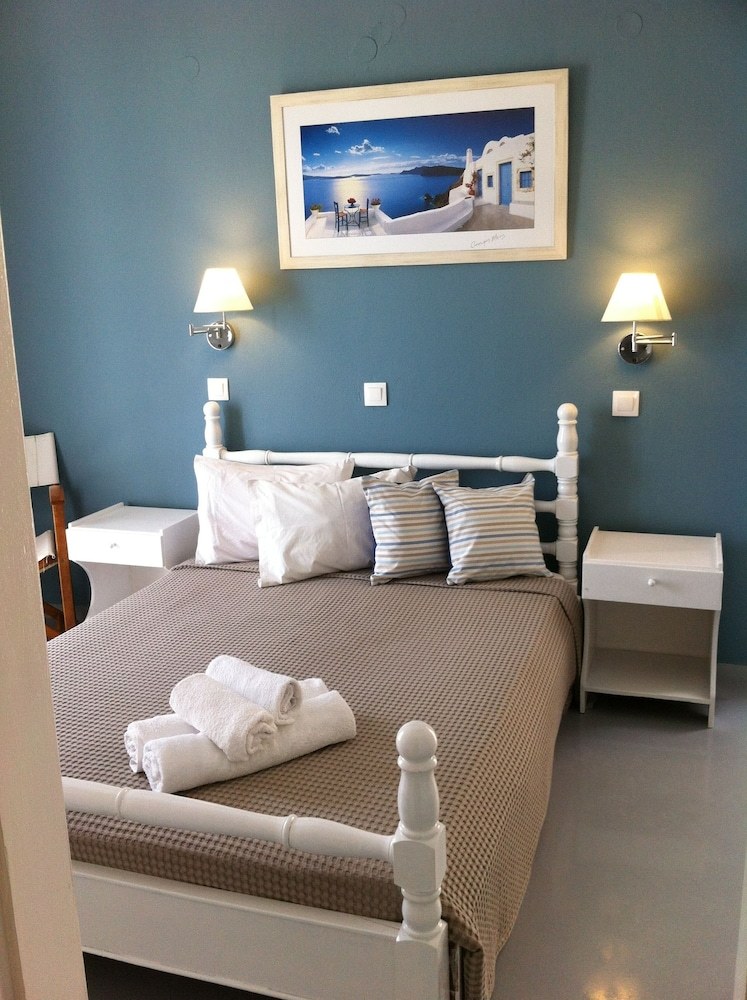 Nostos Beach Hotel