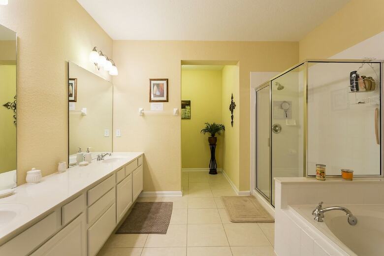 Vista Cay Resort By Intteli Fun Rentals