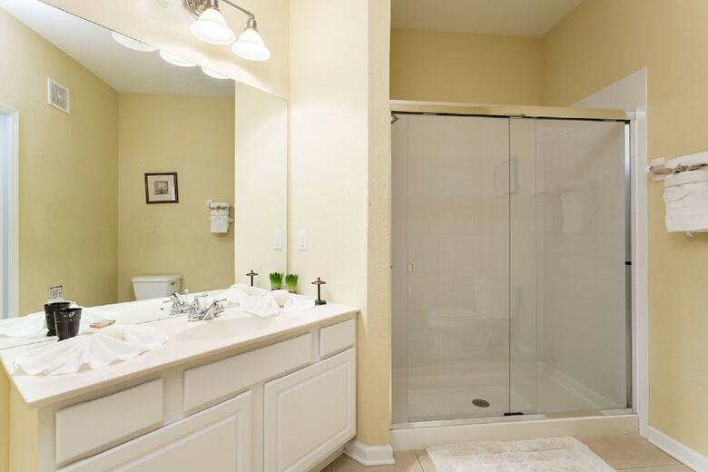 Vista Cay Resort By Intteli Fun Rentals
