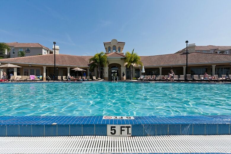 Vista Cay Resort By Intteli Fun Rentals