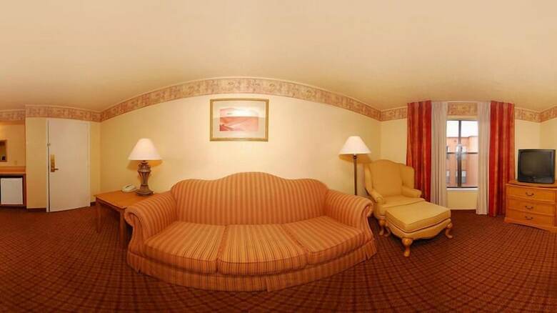 Hotel Pan American Inn & Suites