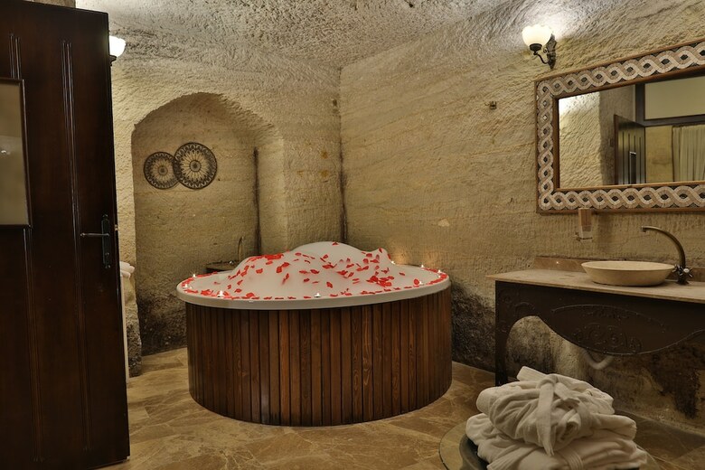 Mithra Cave Hotel - Special Class