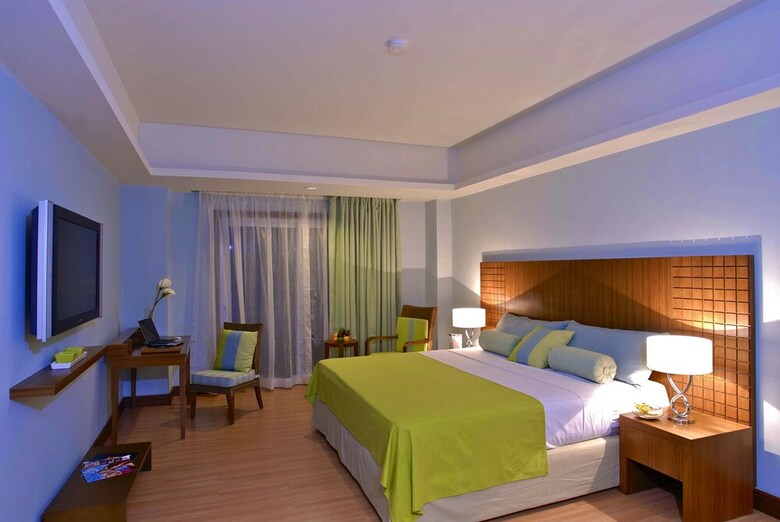 Hotel The Lighthouse Marina Resort