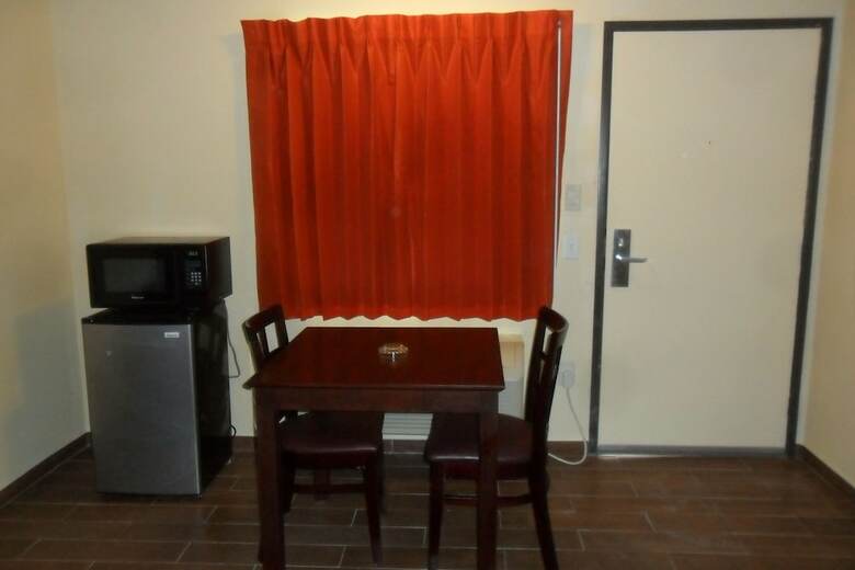 Motel 6 Blythe South