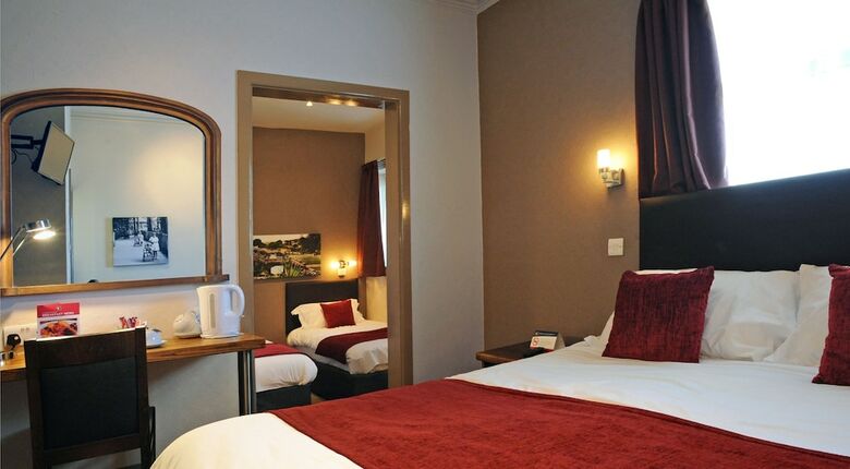 Posada The Spyglass And Kettle