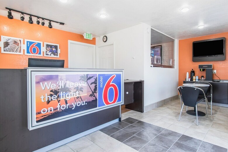 Motel 6 Orange, Ca - Anaheim
