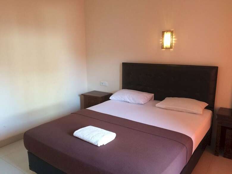 Hotel Waringin Home Stay