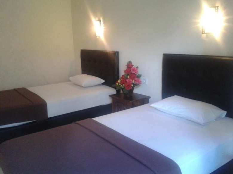 Hotel Waringin Home Stay