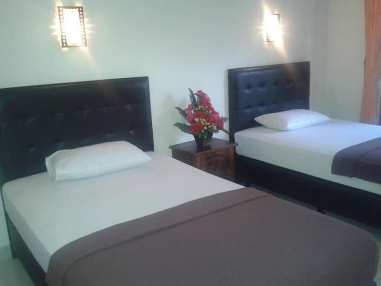 Hotel Waringin Home Stay