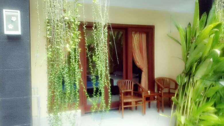 Hotel Waringin Home Stay