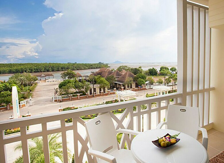 Hotel Krabi Front Bay Resort