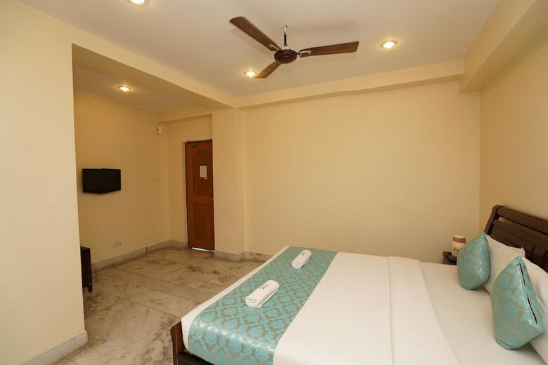 Hotel Lloyds Guest House - Us Consulate