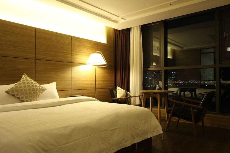 R.lee Suite Hotel Songdo