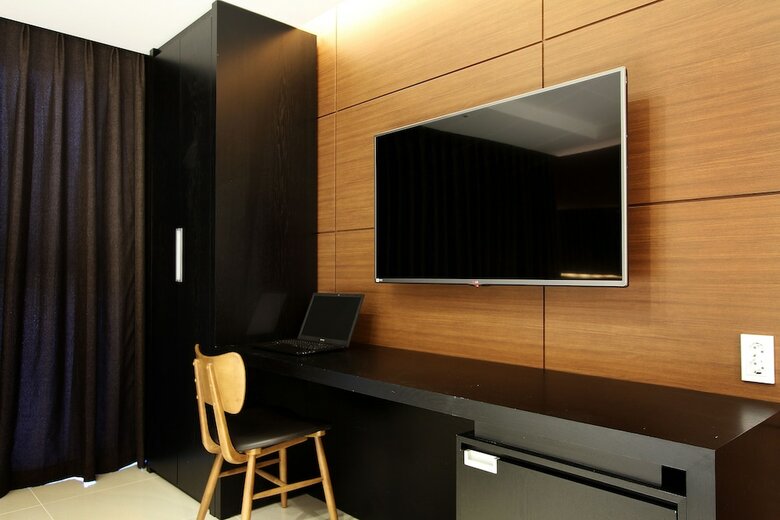 R.lee Suite Hotel Songdo