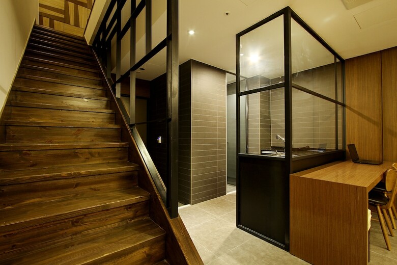 R.lee Suite Hotel Songdo